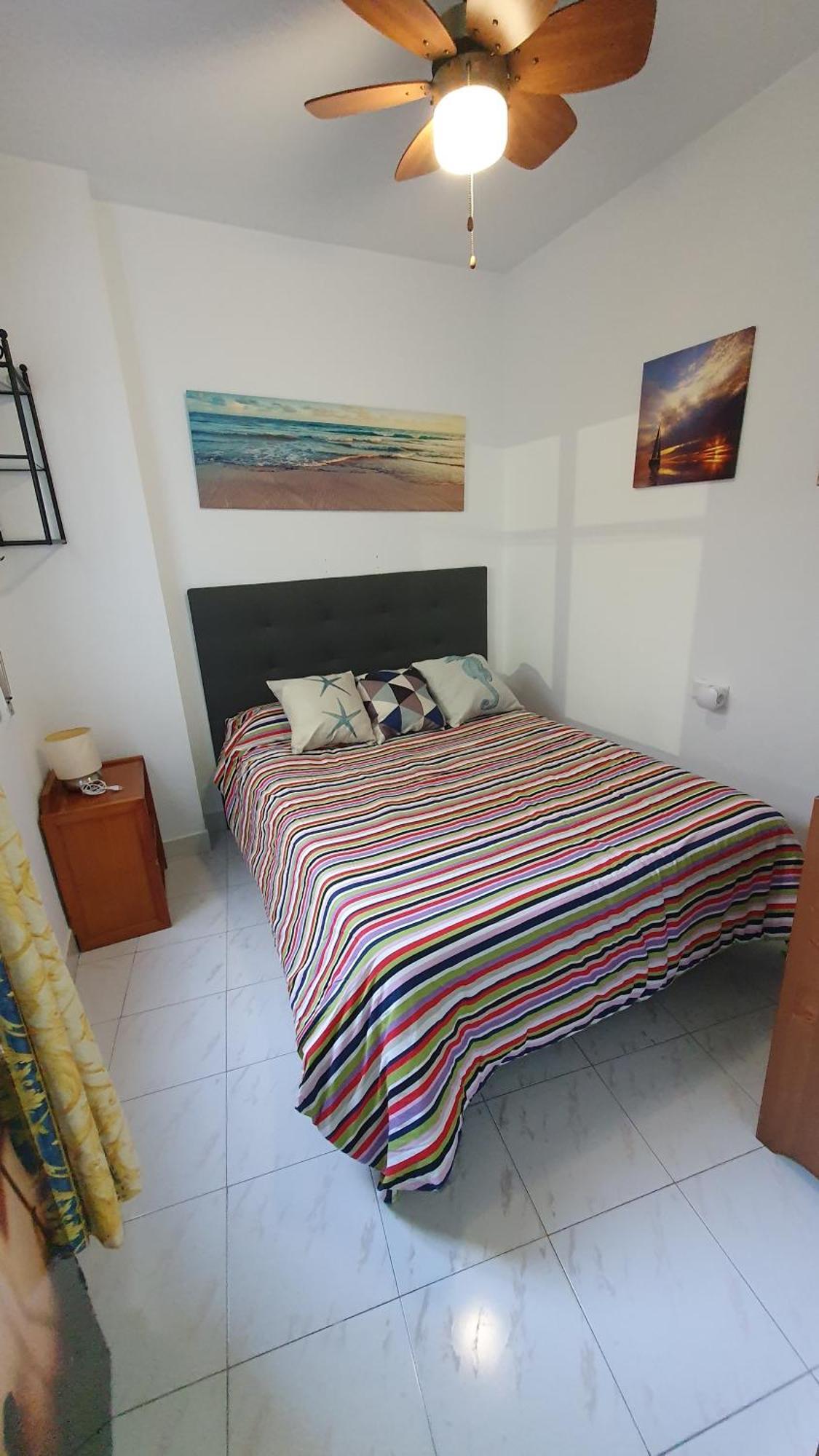 Apartamentos Eduardo Rico نيرخا الغرفة الصورة