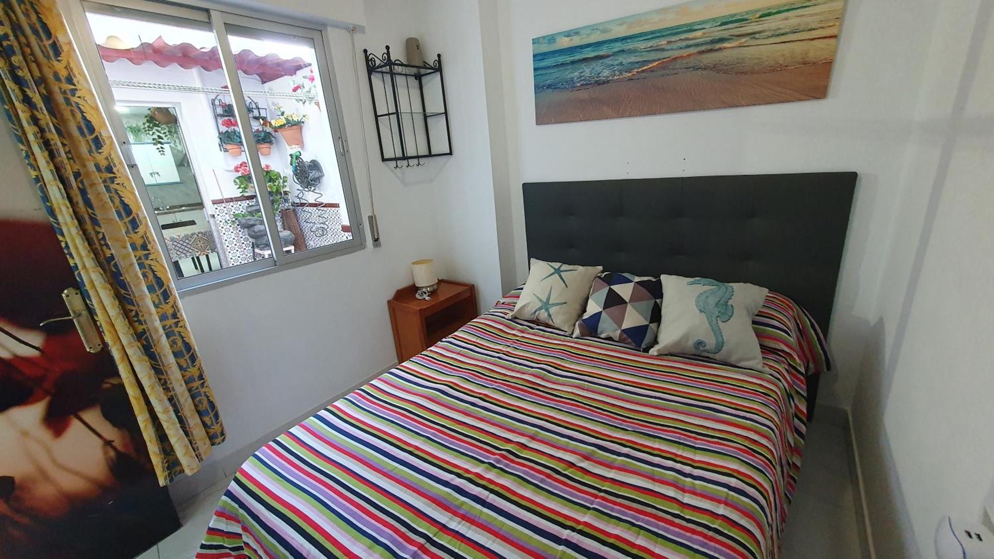 Apartamentos Eduardo Rico نيرخا الغرفة الصورة